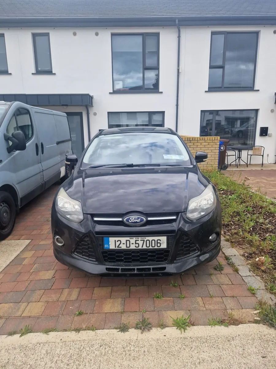 Ford Focus Zetec S 2012 *AS IS, NEEDS REPAIR* - Image 1