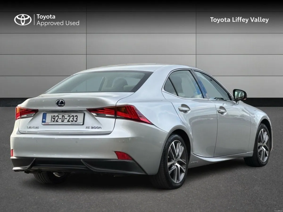 Lexus IS LEXUS IS300h EXECUTIVE - Image 2