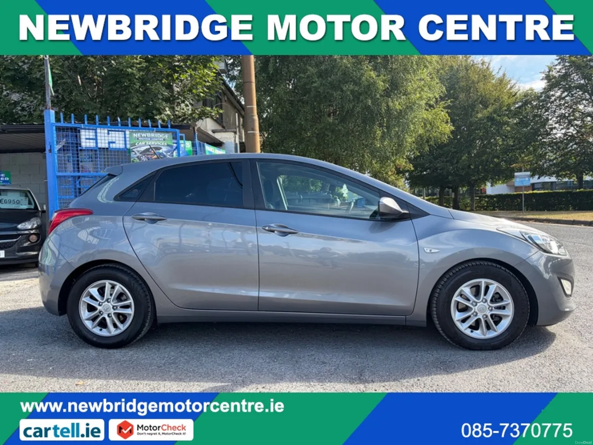 Hyundai i30 ACTIVE. AUTOMATIC IMMACULATE CONDITION - Image 5