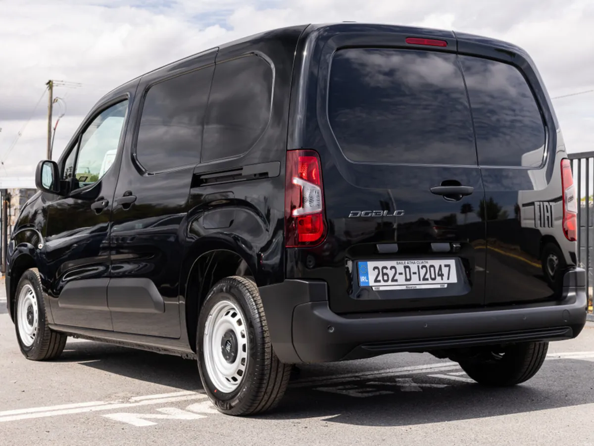 Fiat Doblo SWB 1.5 100HP 650KG 4DR - Image 6
