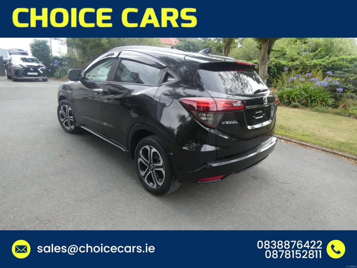 Honda Vezel 1.5 AUTO HYBRID Z SPEC - Image 4