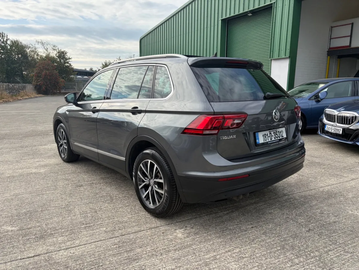 Volkswagen Tiguan CL 2.0 TDI 115HP MANUAL 6SPEED F - Image 4
