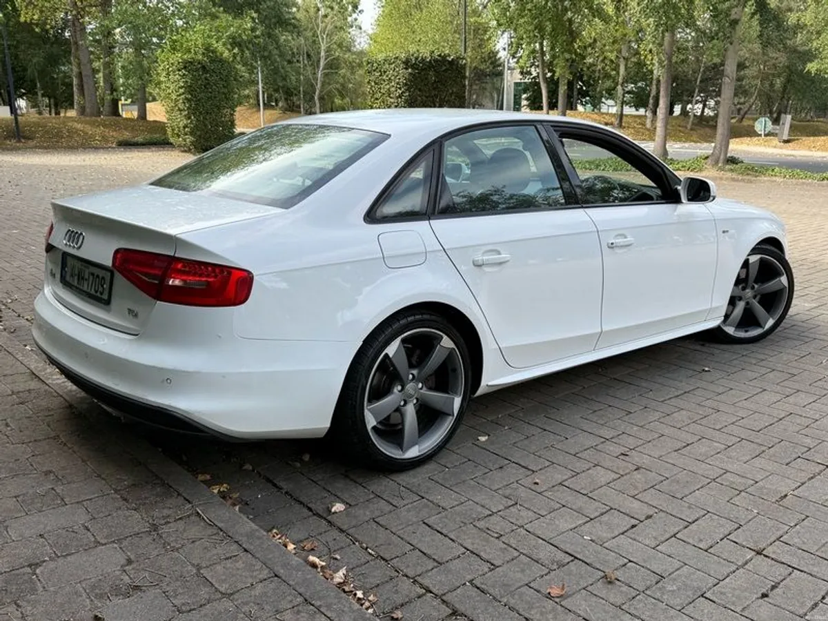 141 Audi A4 Black edition New Nct - Image 4
