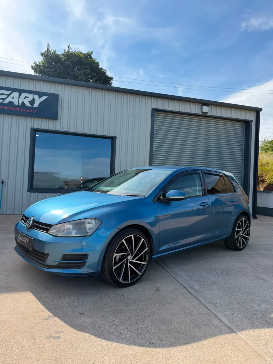 Volkswagen Golf 2014 - Image 2