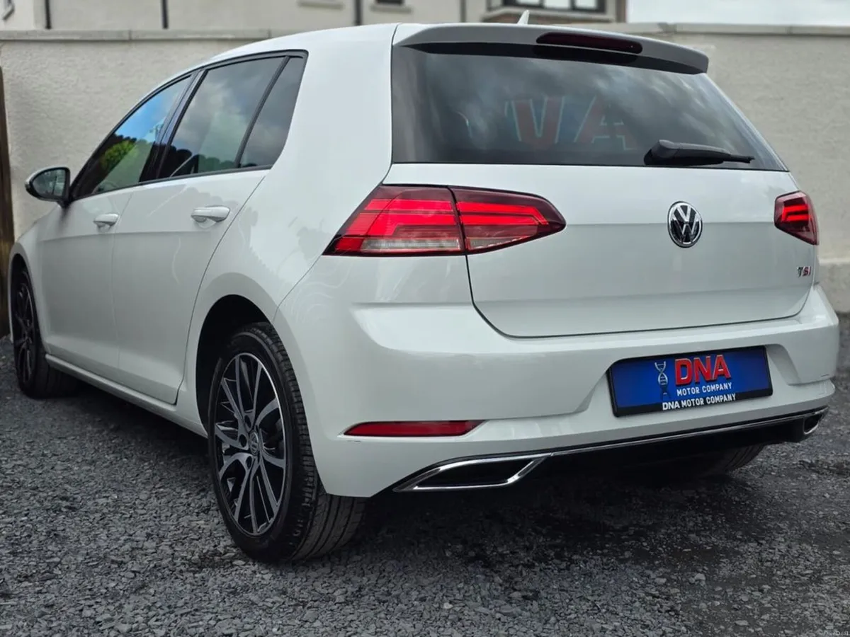 Volkswagen Golf PEARL WHITE - LOW KMS - HIGHLINE - - Image 5