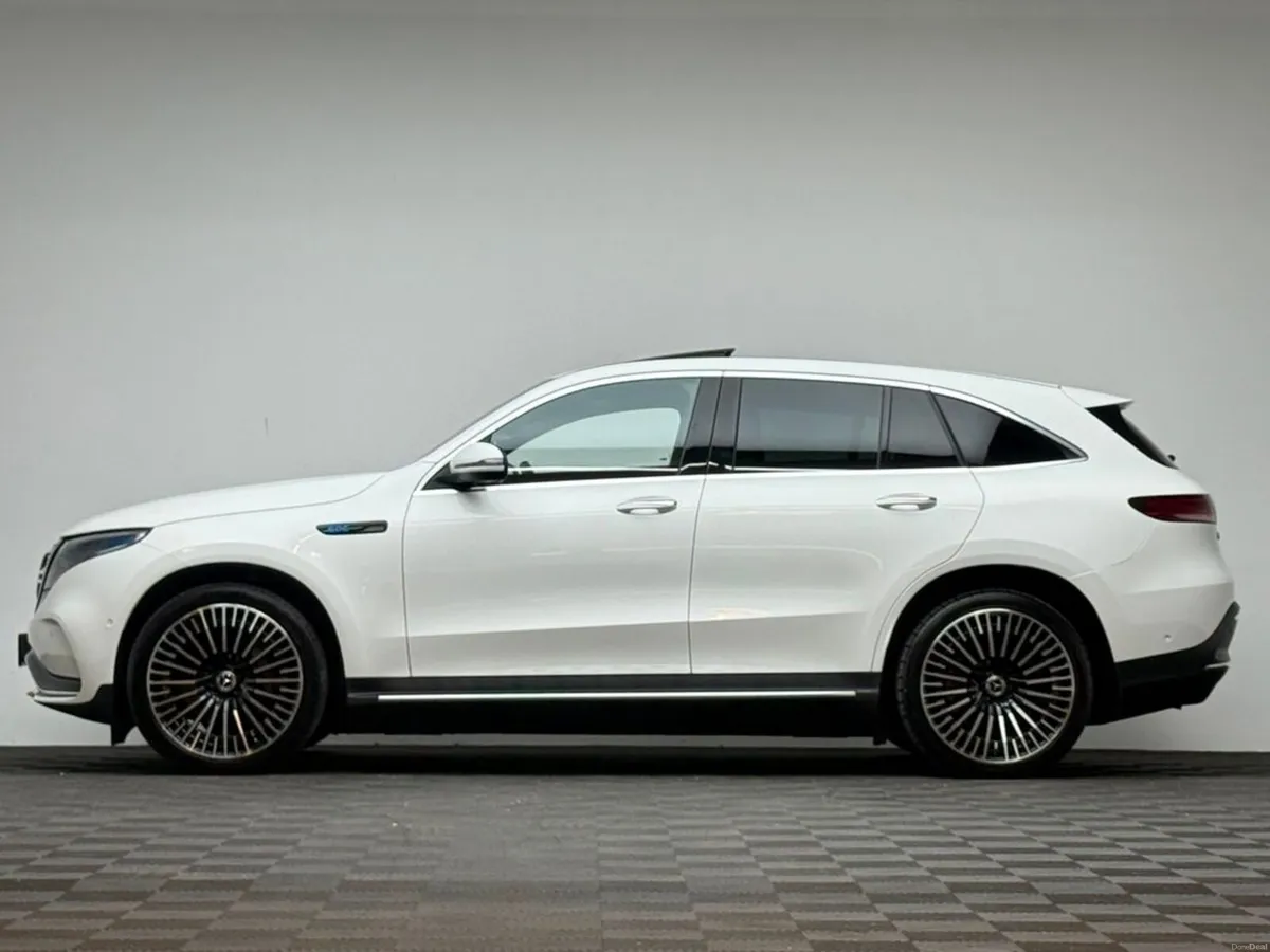Mercedes-Benz EQC 400 AMG LINE PREMIUM *SUNROOF* - Image 4
