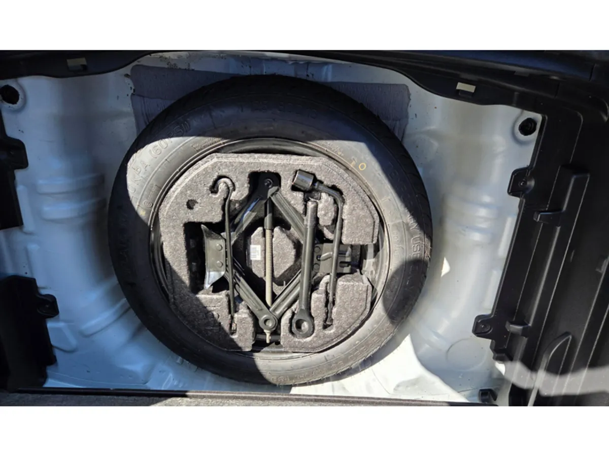 Hyundai KONA KAUAI COMFORT 5DR - Image 6