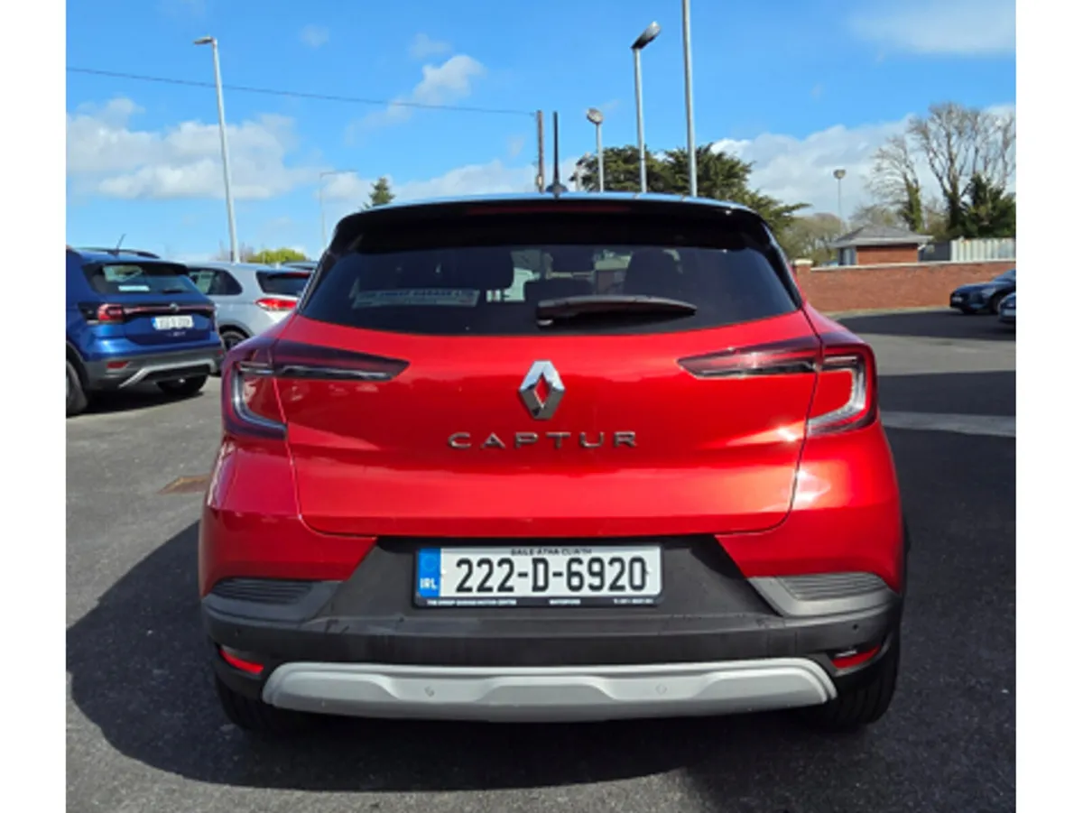 Renault Captur LIMITED EDITION NAEB TCE 90 5DR - Image 2