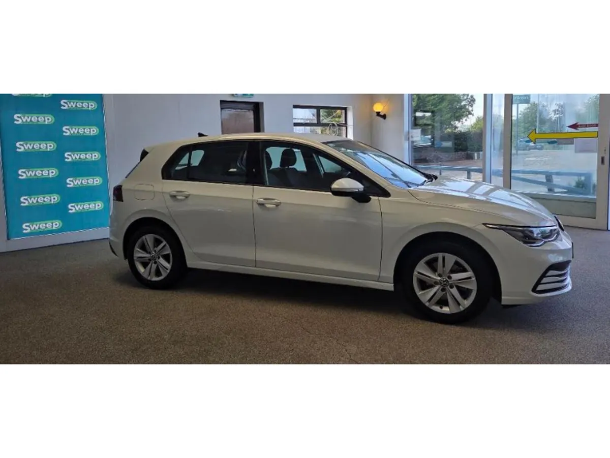Volkswagen Golf LIFE 1.0 TSI 110HP 5DR - Image 4