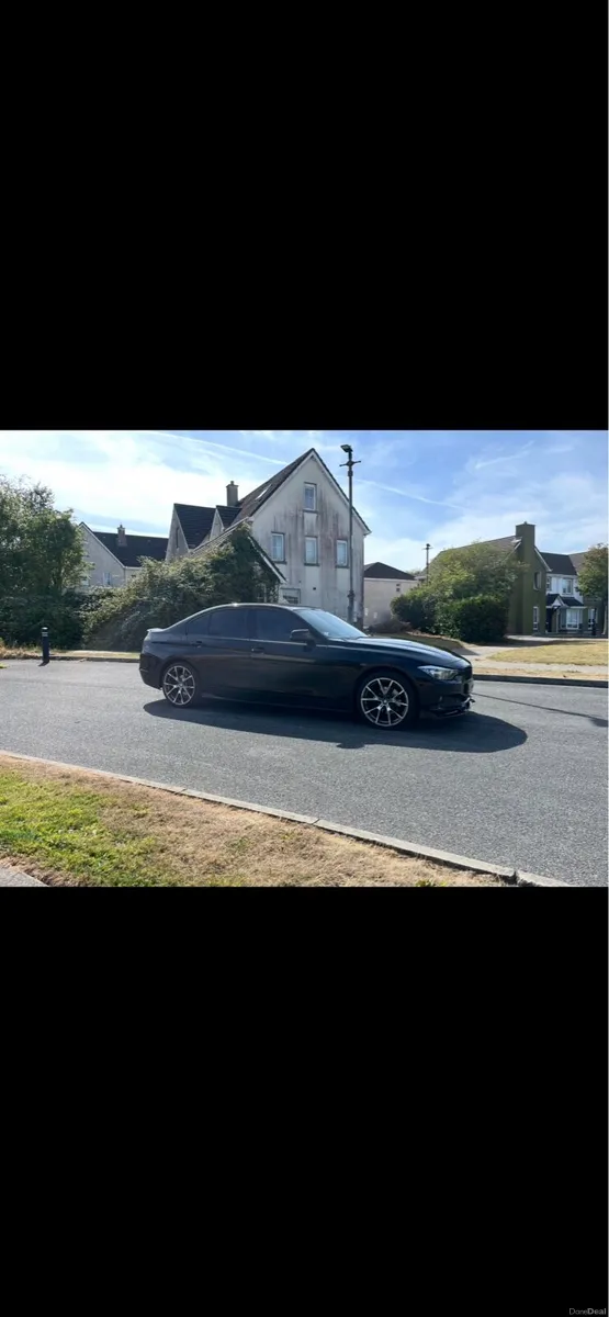 BMW 318d F30 - 2015 - Image 2