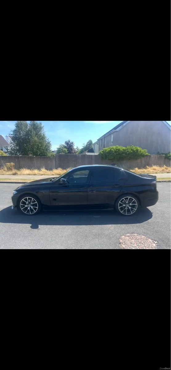 BMW 318d F30 - 2015 - Image 5