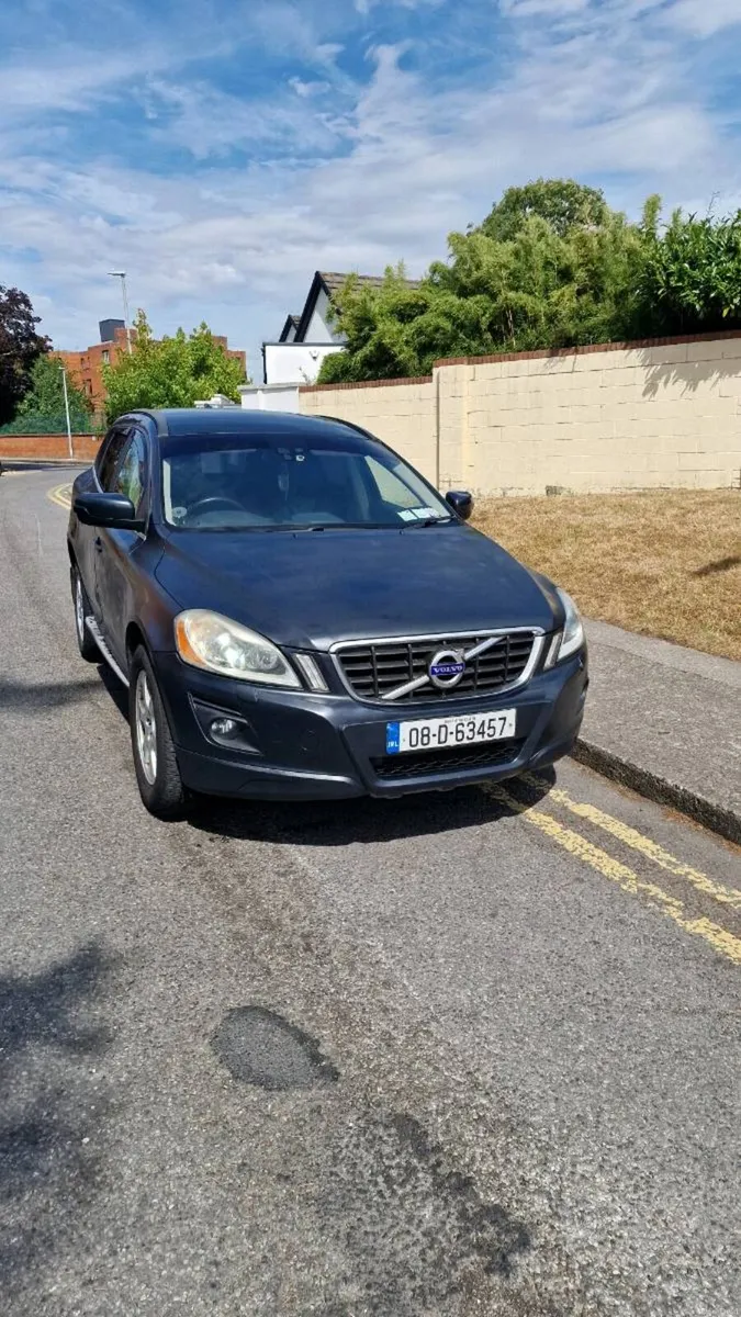 Volvo xc60 - Image 2