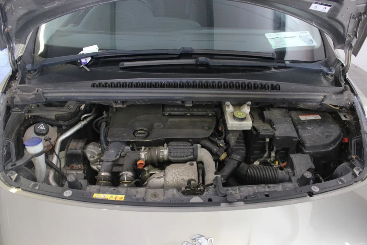 Peugeot 3008 1.6 Blue Hdi 120 bhp Active - TENDER - Image 6