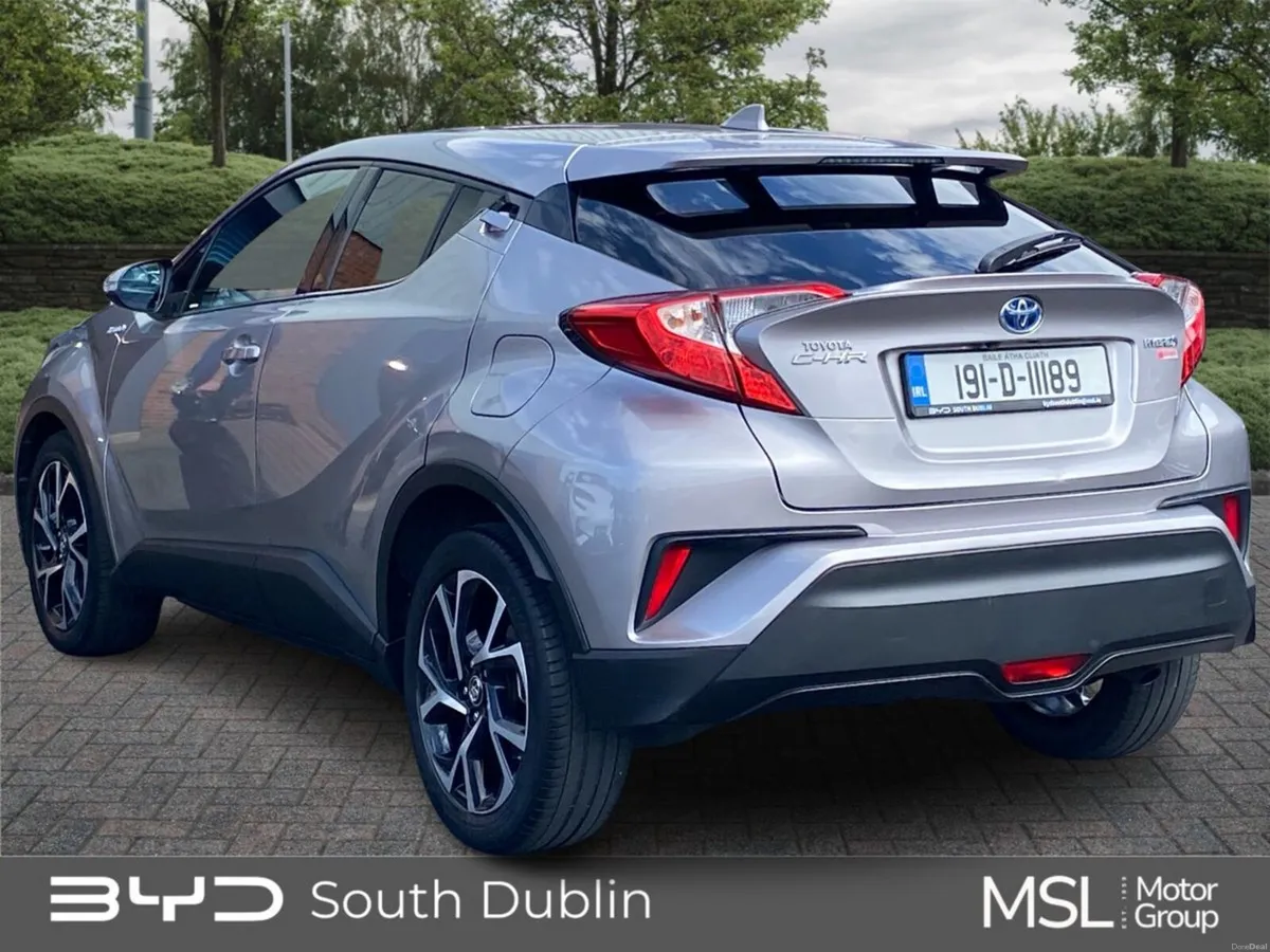 Toyota C-HR 1.8 HYBRID SPORT - Image 4