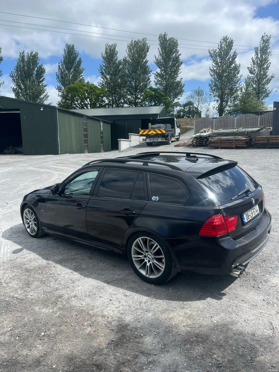 BMW 318d Panroof - Image 2