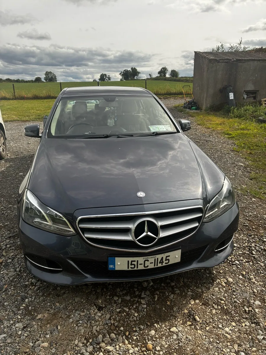 Mercedes E300 blueteck hybrid - Image 2