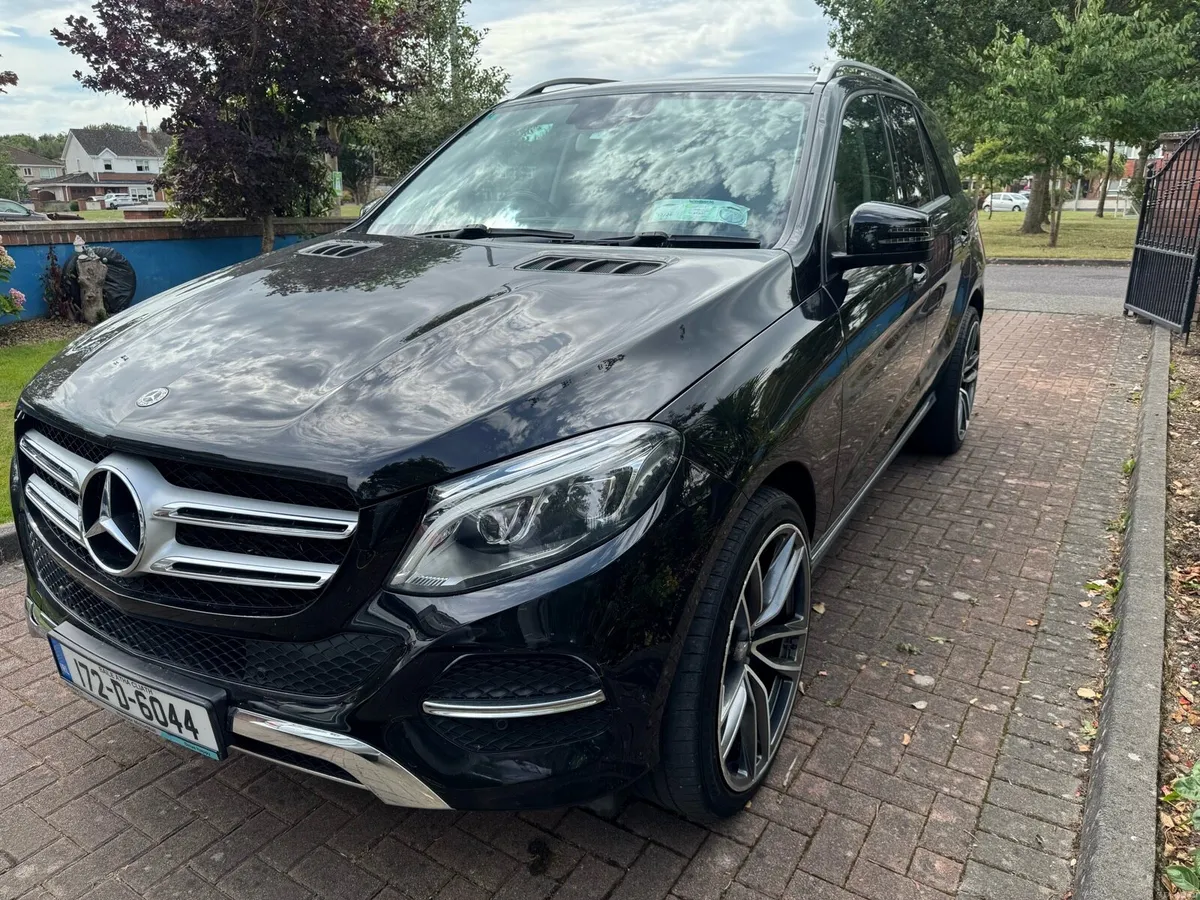 Car - Image 6