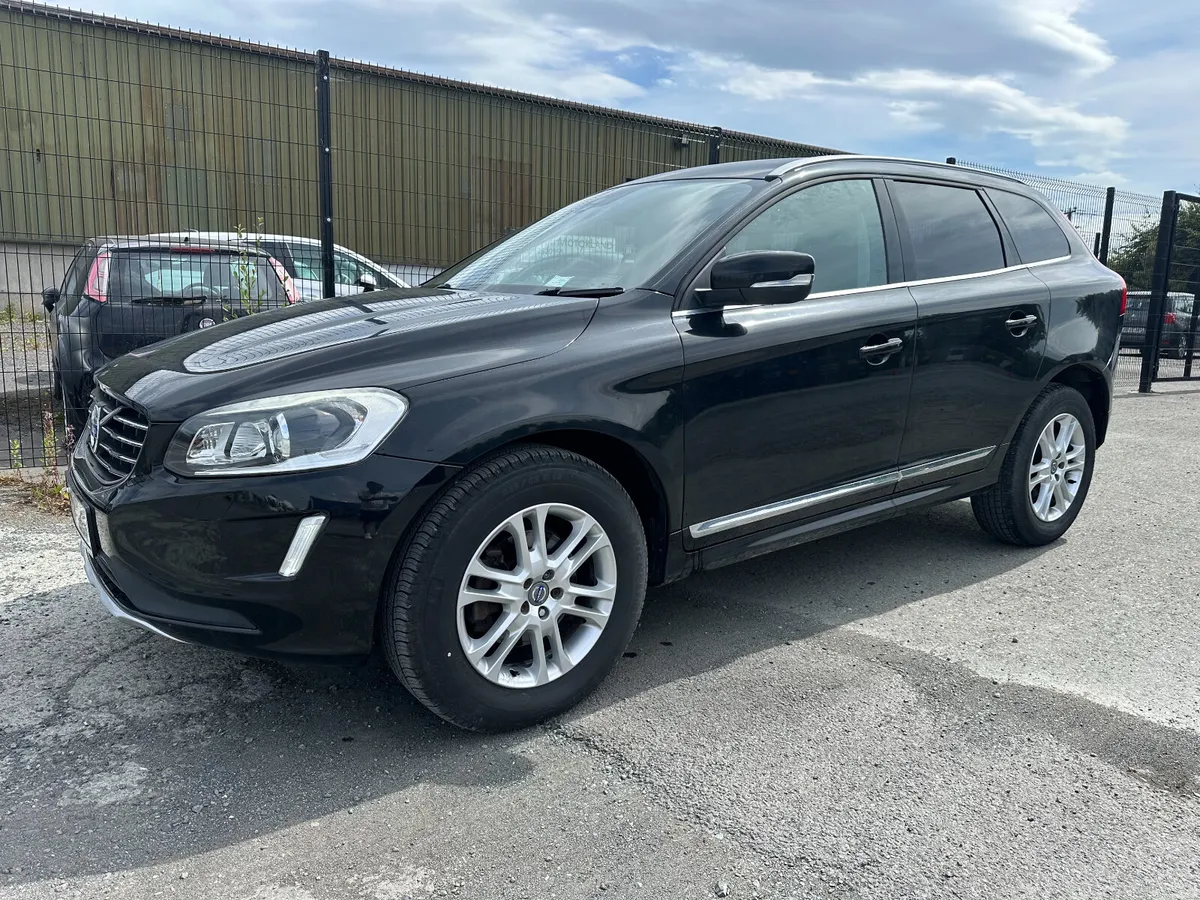 Volvo XC60 2016 4X4 Drive Manual Diesel - Image 2