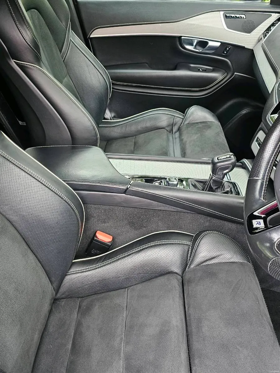 2019 Volvo XC90 D5 PowerPulse R-Design Pro AWD Aut - Image 6