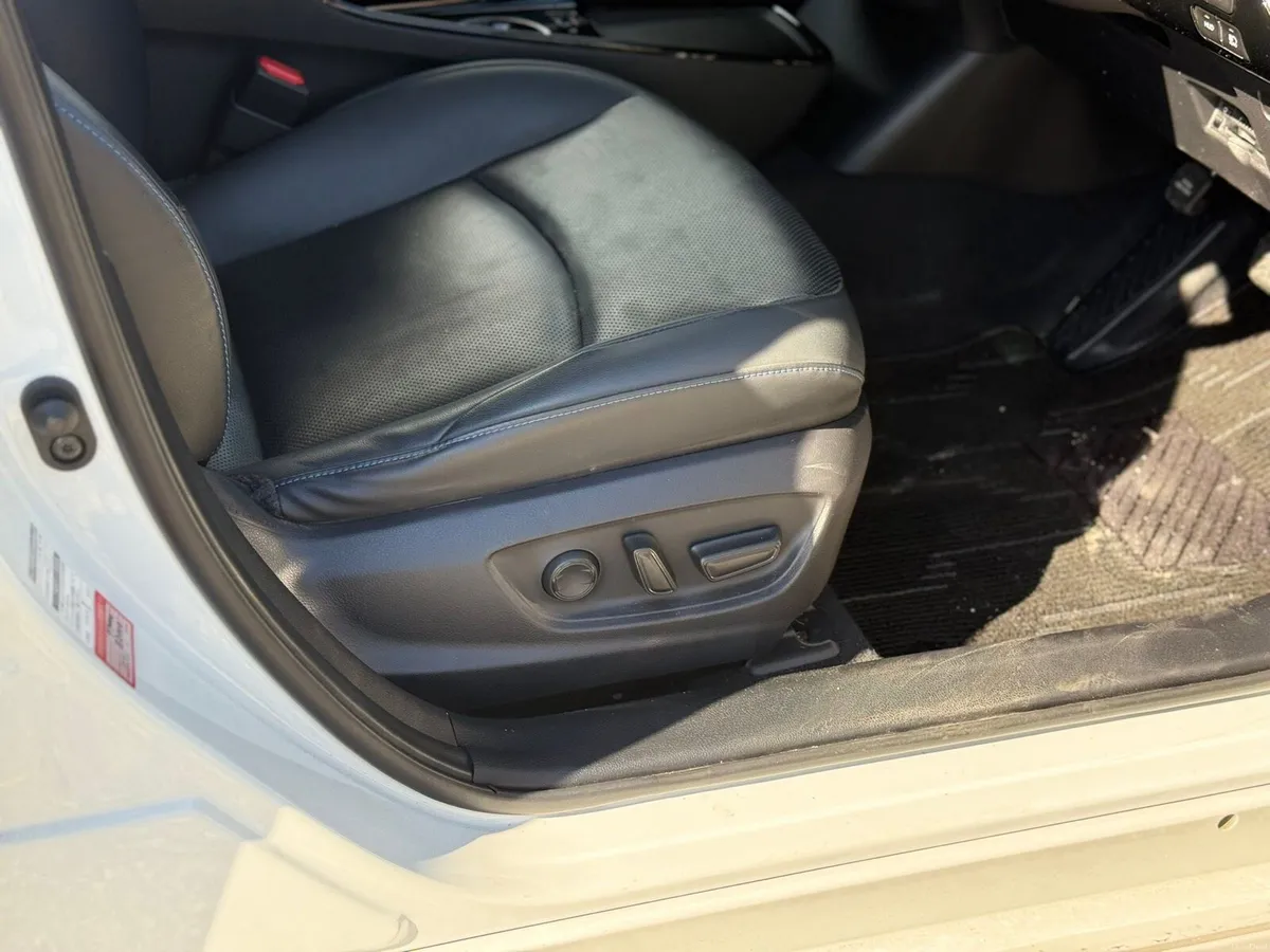 Selling my Toyota Prius 2022 - Image 3