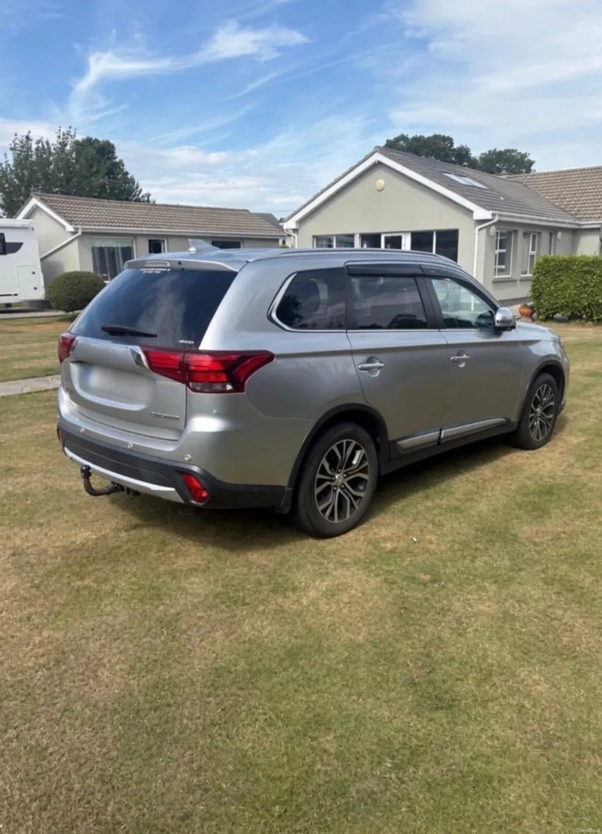 Mitsubishi Outlander InStyle - Image 4