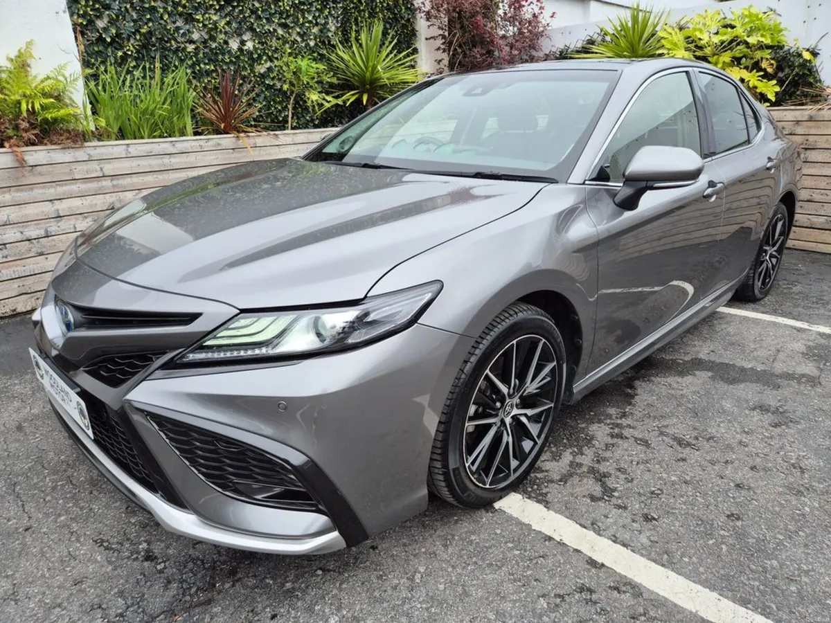 Toyota Camry 2.5 HYBRID / WS WITH LEATHER PACK AND - Image 2