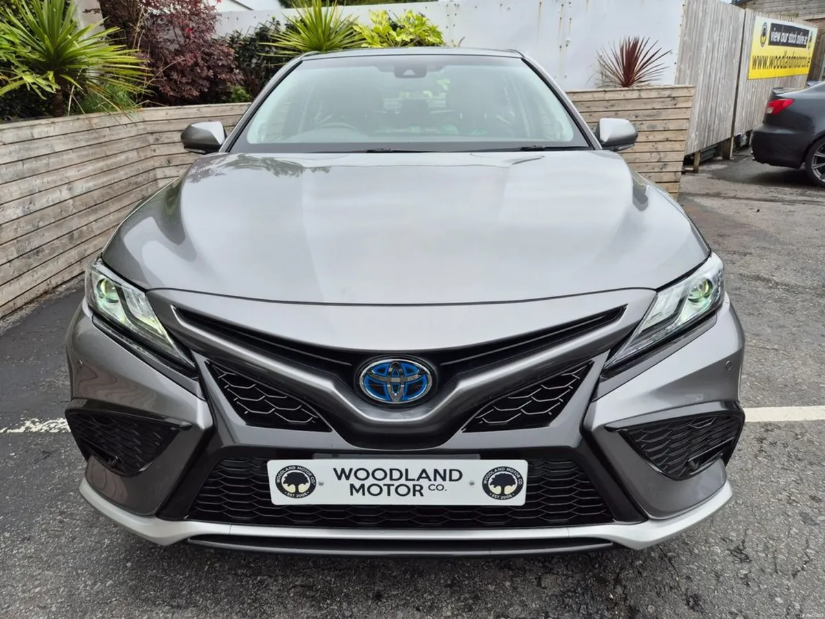 Toyota Camry 2.5 HYBRID / WS WITH LEATHER PACK AND - Image 4