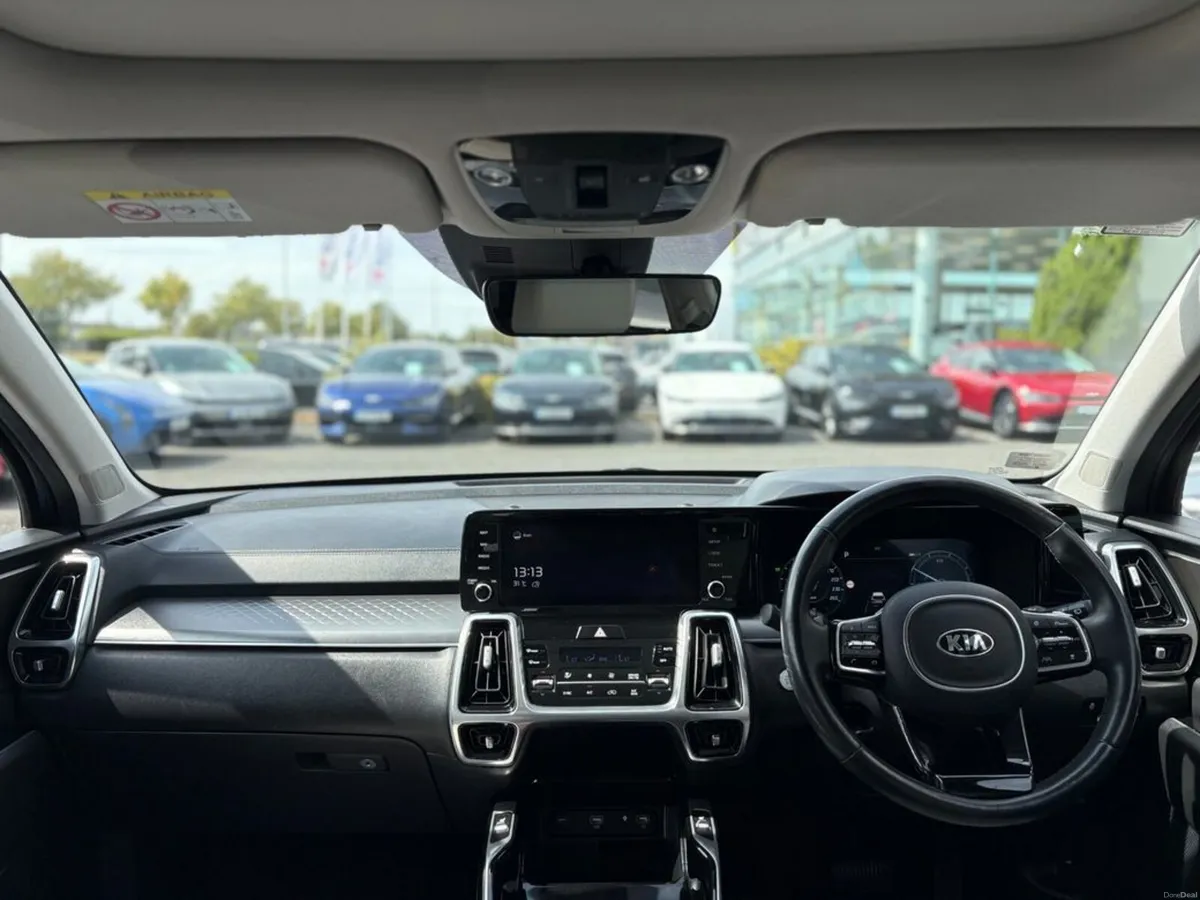 Kia Sorento 1.6 Plug In Hybrid ( 7 Seats ) - Image 2