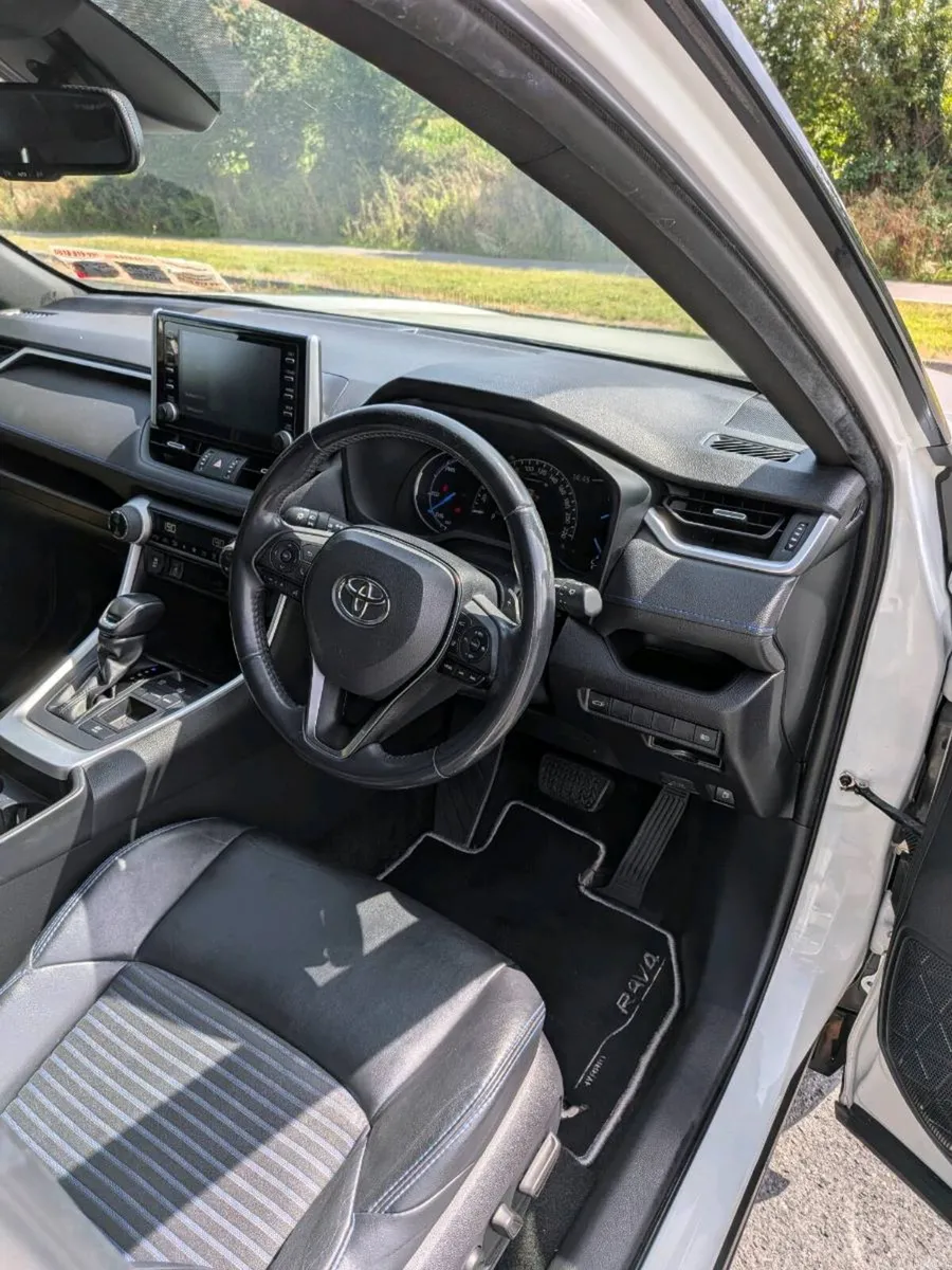 Toyota RAV4 Sport Hybrid | Full Leather | Warranty - Image 6