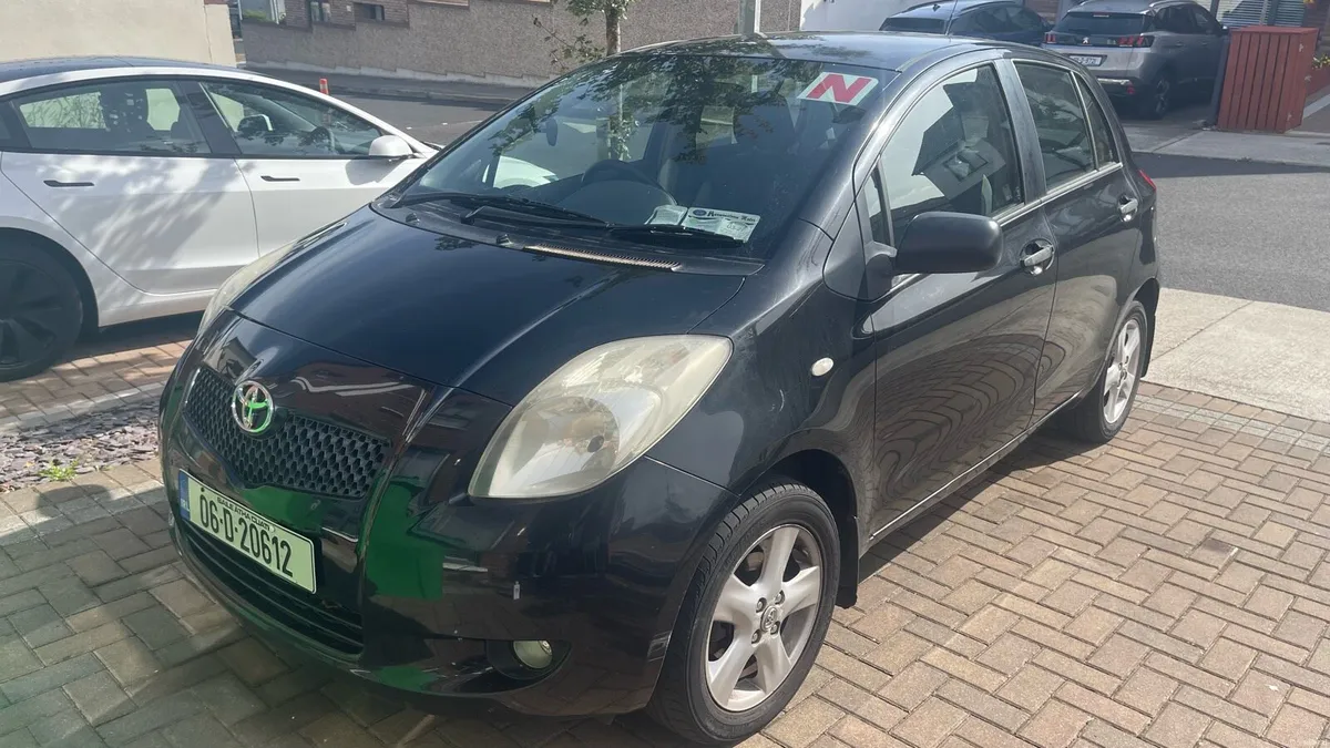 Toyota Yaris 2006 - Image 2