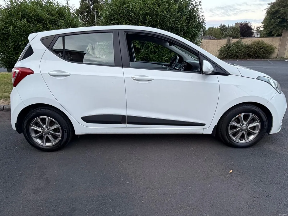 2016 Hyundai i10 NCT’d - Image 3