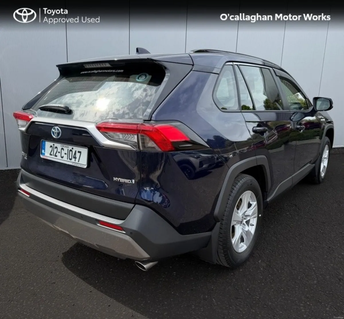 Toyota RAV4 RAV4 HYBRID LUNA 4DR AUTO - Image 4