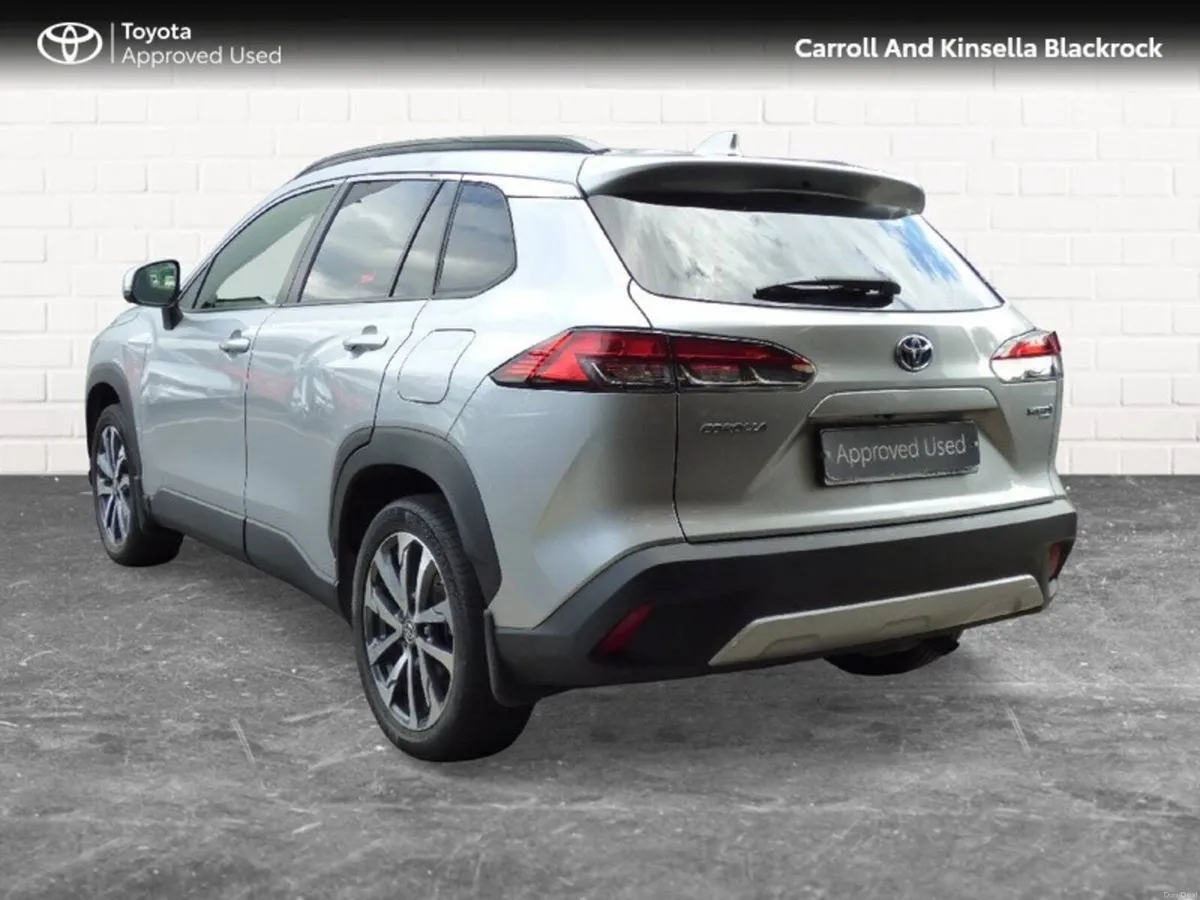 Toyota Corolla Cross Hybrid Sport - Image 2