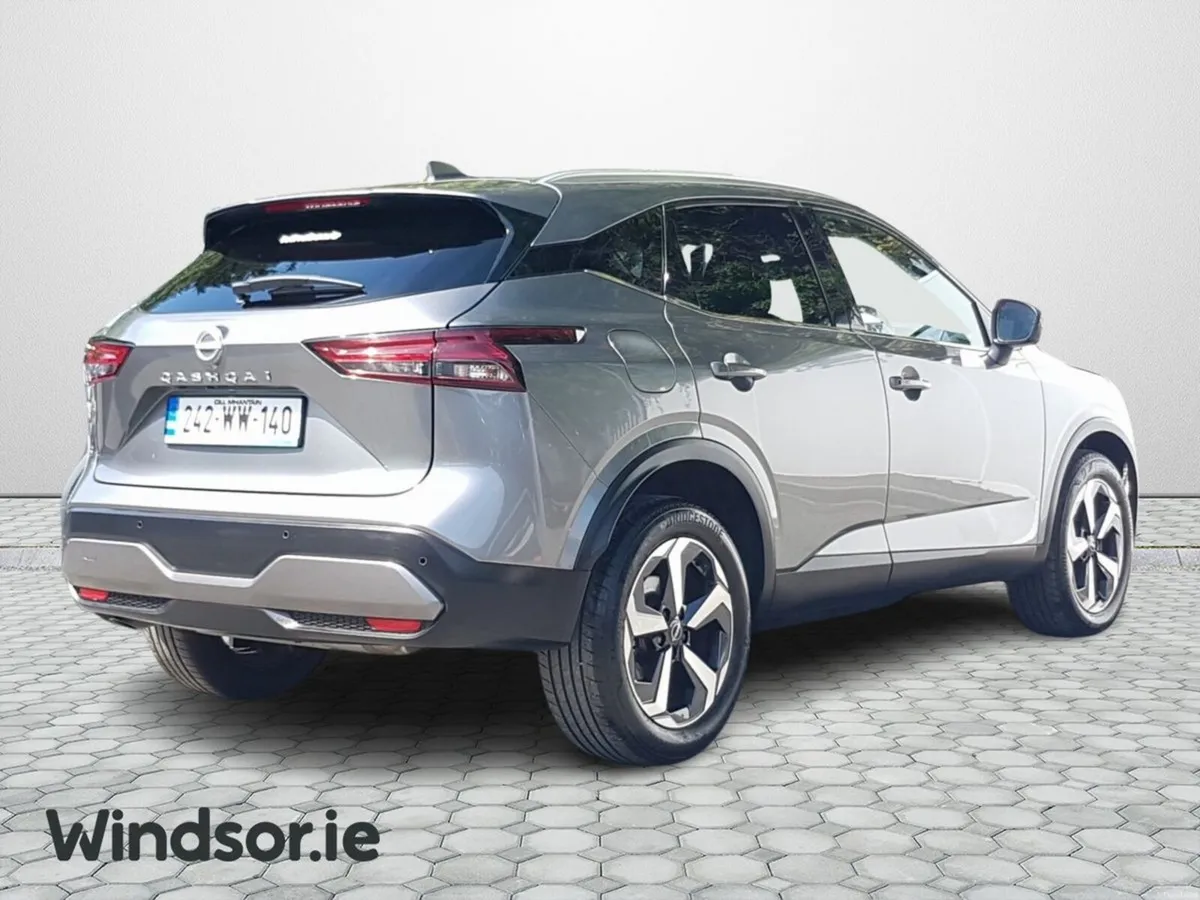Nissan Qashqai 1.3 PET MILD HYBRID SV PREMIUM **€3 - Image 2