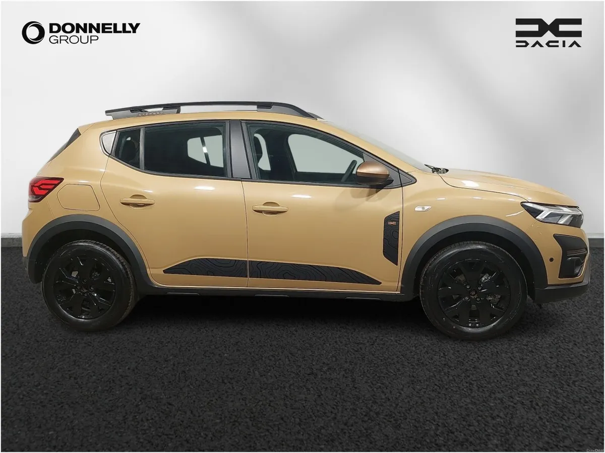 Dacia Sandero Stepway Hatchback Extreme - Image 2