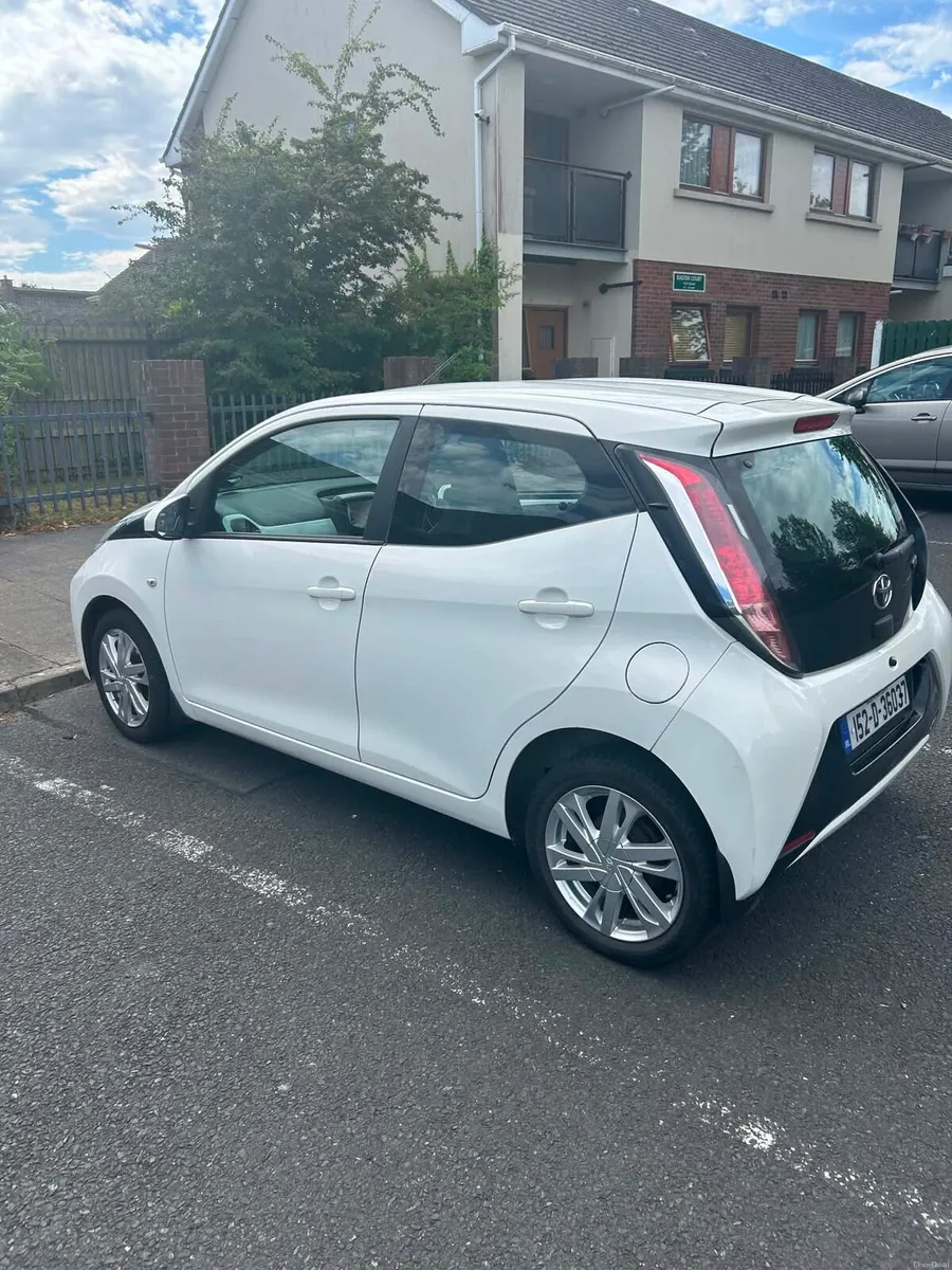 2015 Toyota Aygo 1.0 - Image 3