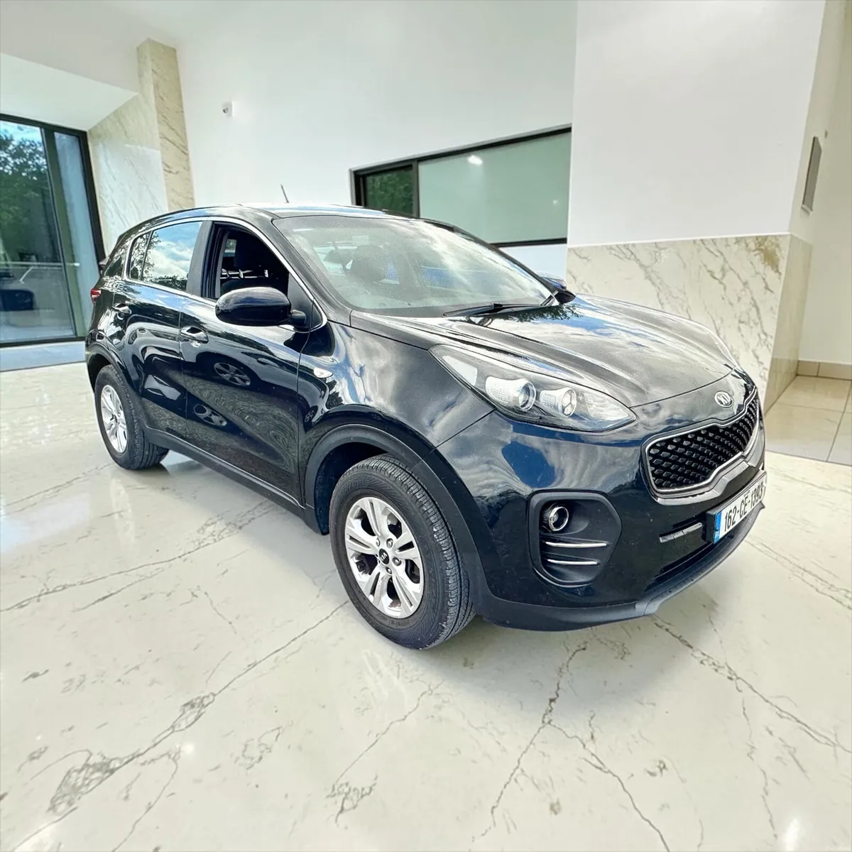 2106 Kia Sportage 1.7 D LX - Image 5
