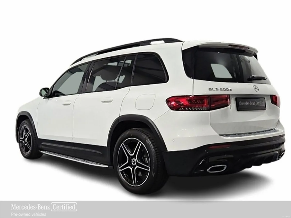Mercedes-Benz GLB 200D AMG Line with Sunroof/Night - Image 3