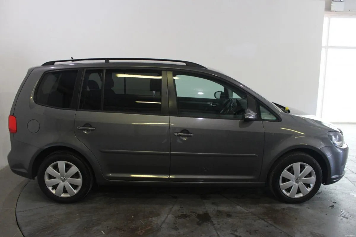 Volkswagen Touran 1.4TSI DSG  90BHP TRENDLINE 7S - - Image 2