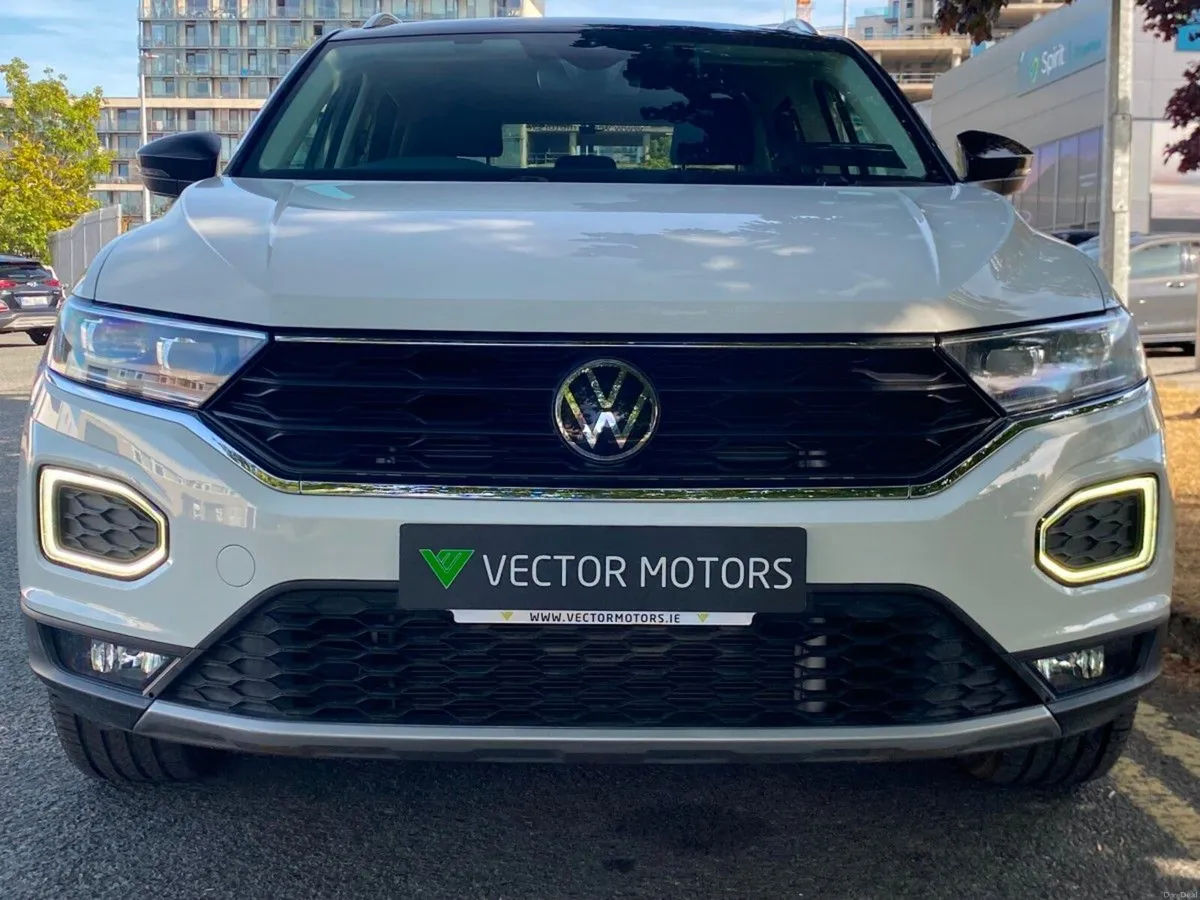 Volkswagen T-Roc STYLE 2.0 TDI AUTO NEW NCT 12 MON - Image 3