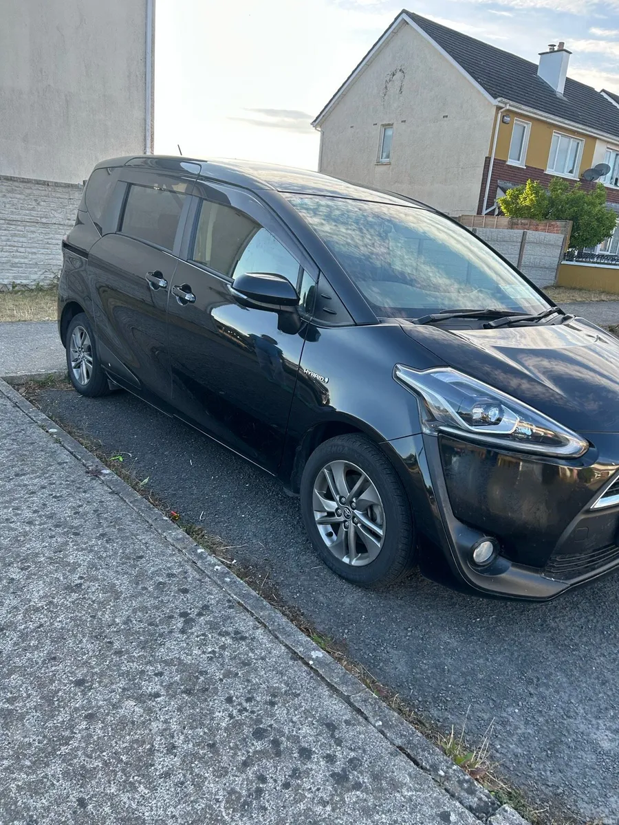 Toyota Sienta 2017 - Image 2