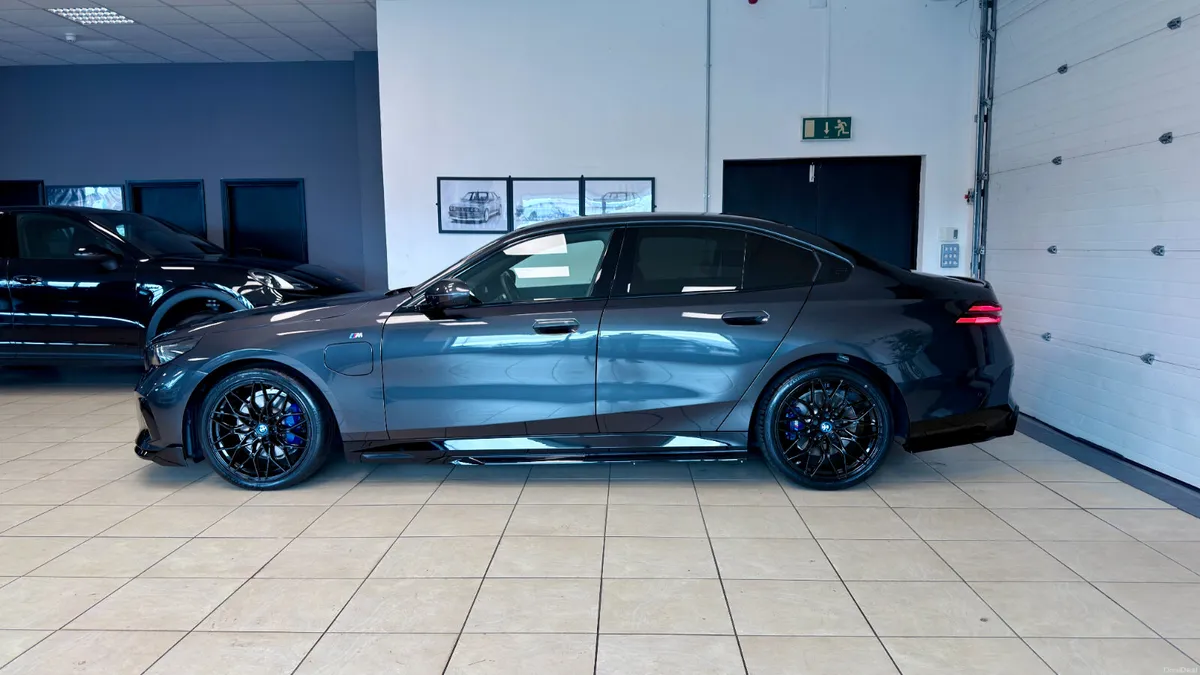 BMW 530E MSPORT PRO - Image 2