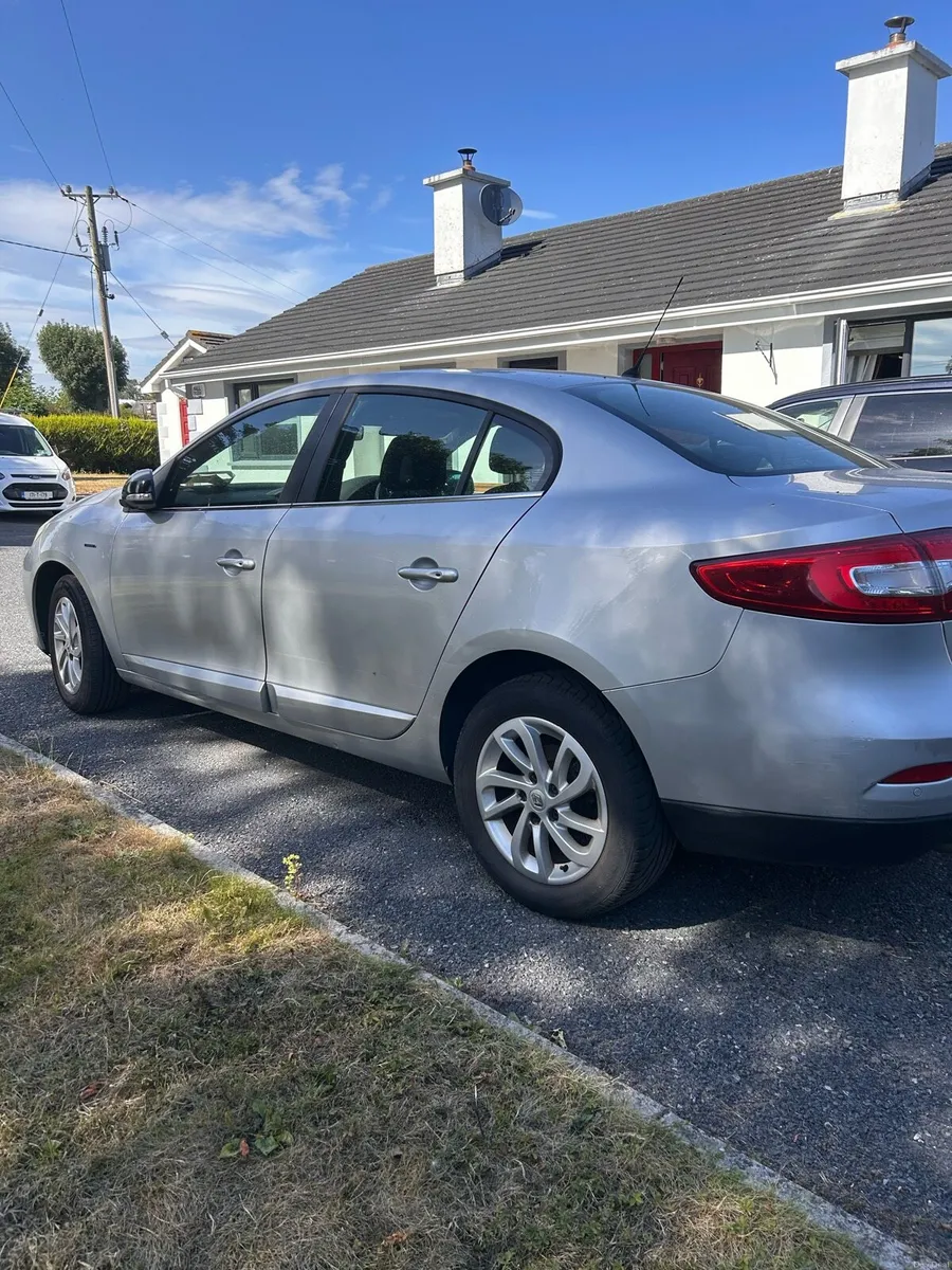 Car - Image 3