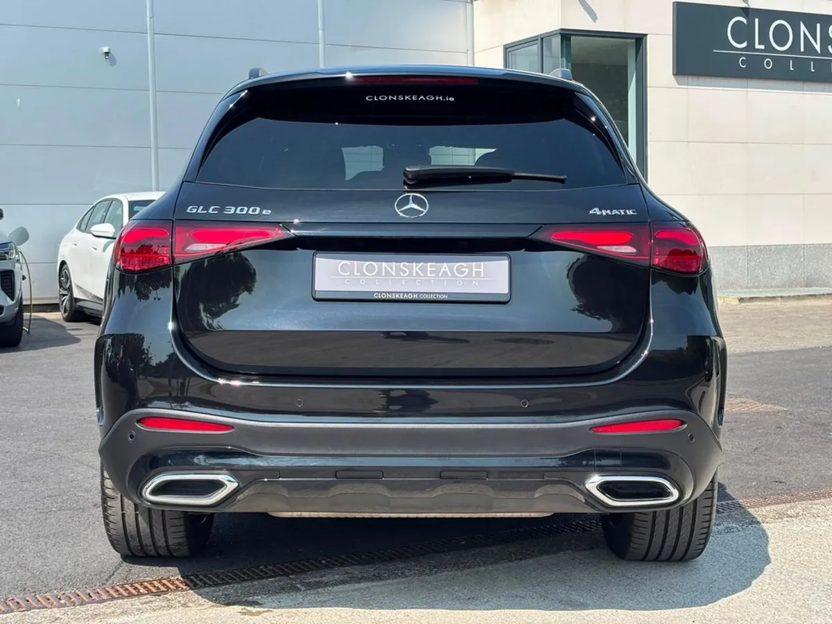 Mercedes-Benz GLC GLC 300 E 4MATIC URBAN EDITION - Image 6