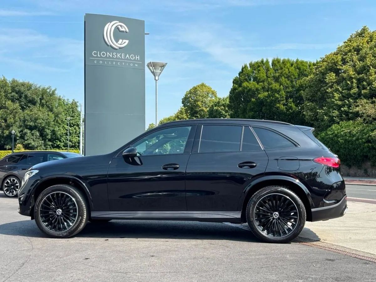Mercedes-Benz GLC GLC 300 E 4MATIC URBAN EDITION - Image 4
