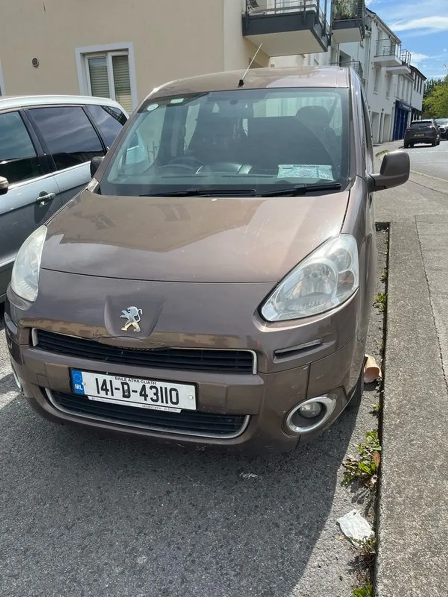 2014 Peugeot Partner Tepee - Image 1