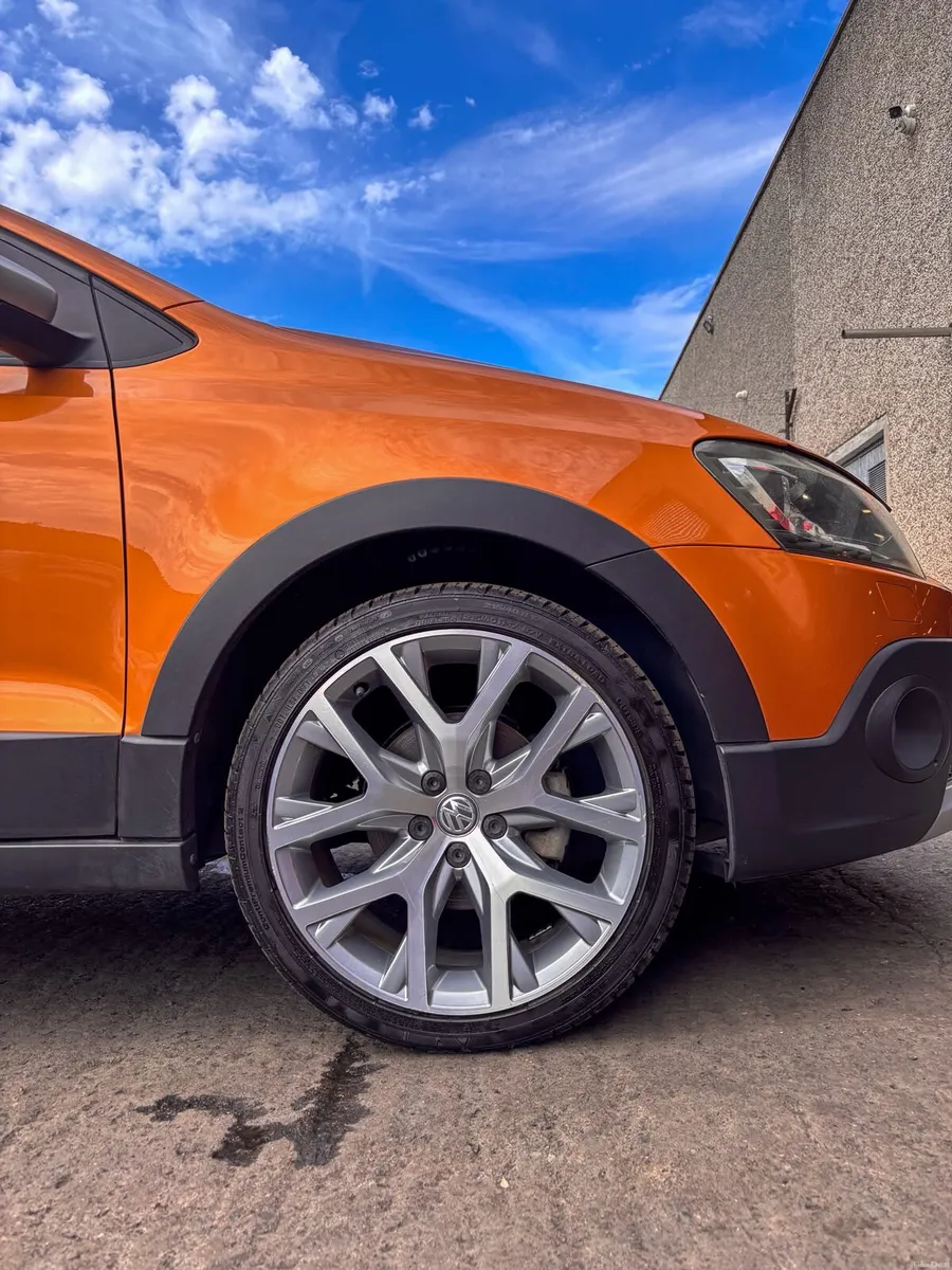 Volkswagen Polo Cross - Image 2
