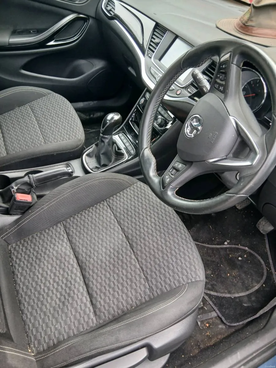 Vauxhall astra hatchback - Image 4