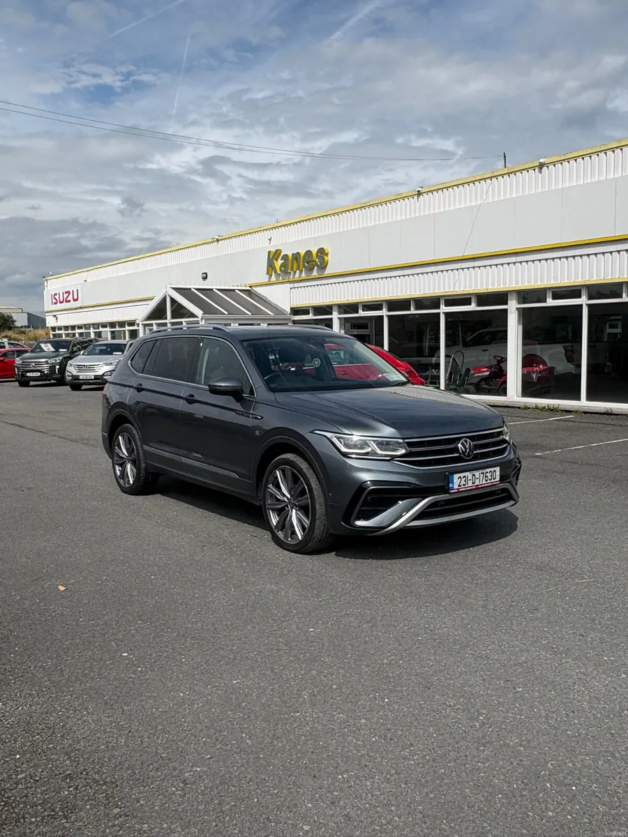 Volkswagen Tiguan 2023 - Image 2