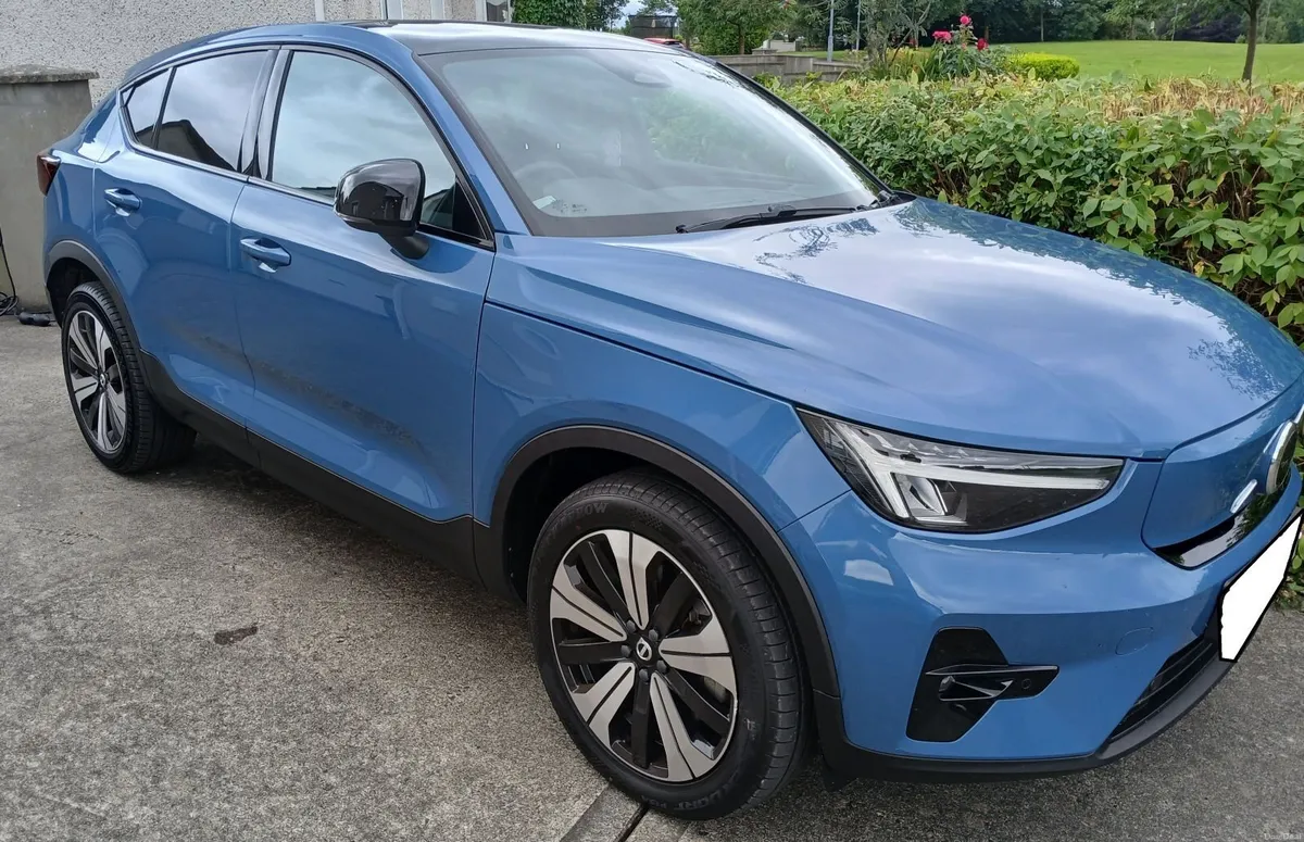 2023 VOLVO C40 Recharge PLUS - Pan Roof - 228BHP - Image 1